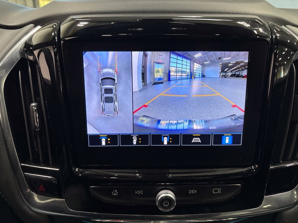2023 Chevrolet Traverse AWD LT Leather