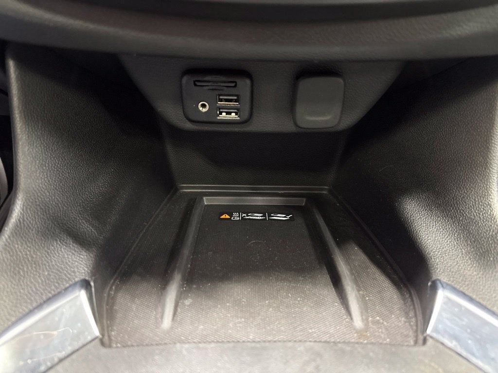 2023 Chevrolet Traverse AWD LT Leather