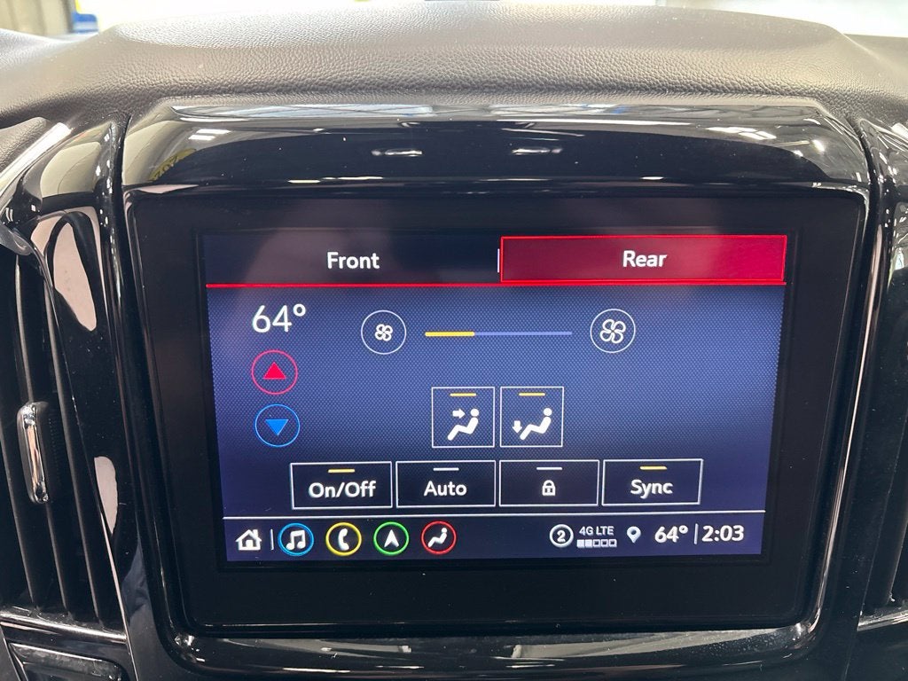 2023 Chevrolet Traverse AWD LT Leather