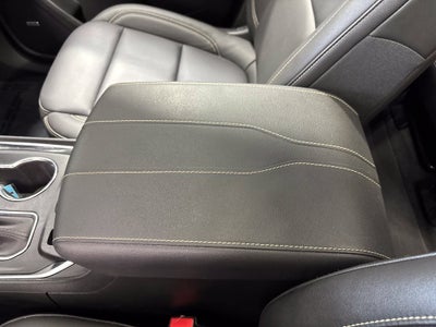2023 Chevrolet Traverse AWD LT Leather