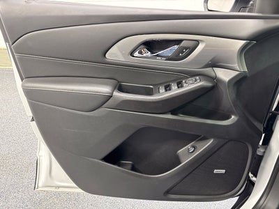 2023 Chevrolet Traverse AWD LT Leather