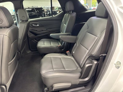 2023 Chevrolet Traverse AWD LT Leather