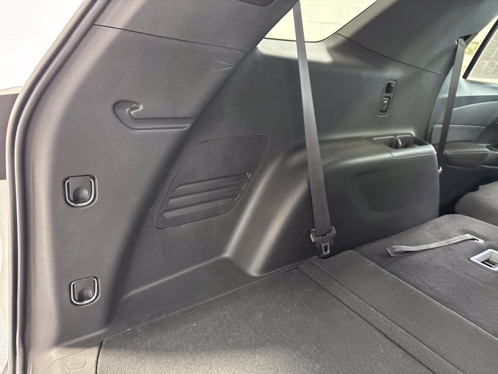 2023 Chevrolet Traverse AWD LT Leather