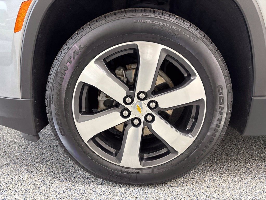 2023 Chevrolet Traverse AWD LT Leather