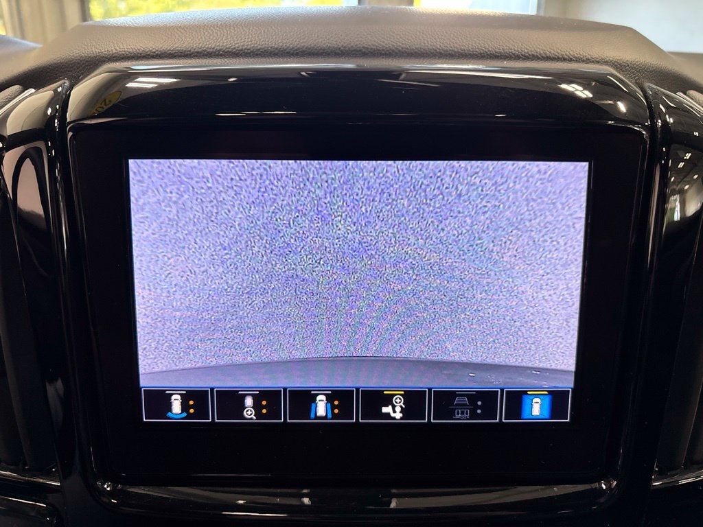 2023 Chevrolet Traverse AWD LT Leather