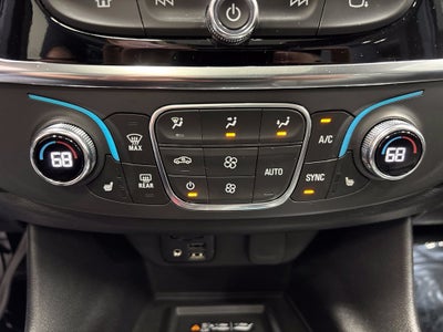 2023 Chevrolet Traverse AWD LT Leather