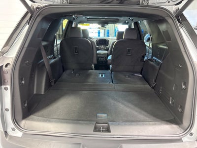 2023 Chevrolet Traverse AWD LT Leather