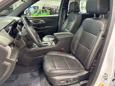 2023 Chevrolet Traverse AWD LT Leather