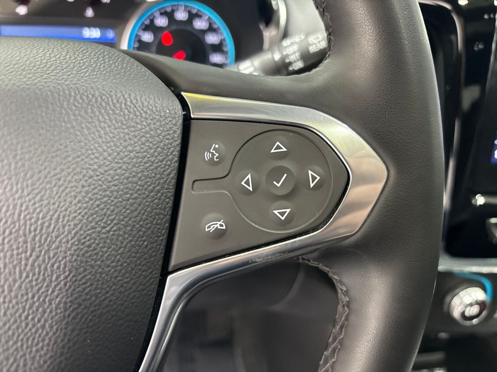 2023 Chevrolet Traverse AWD LT Leather