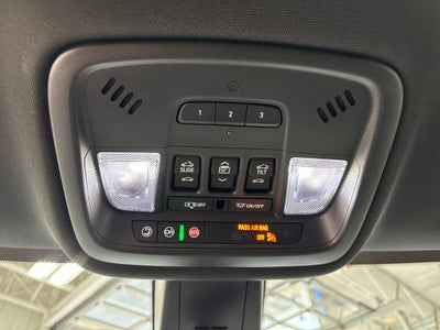 2023 Chevrolet Traverse AWD LT Leather