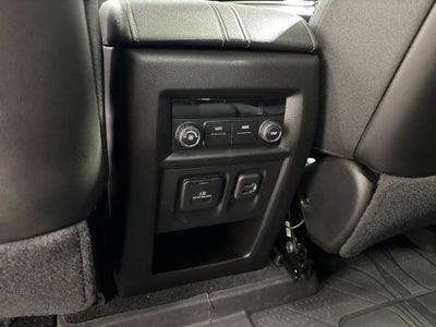 2023 Chevrolet Traverse AWD LT Leather