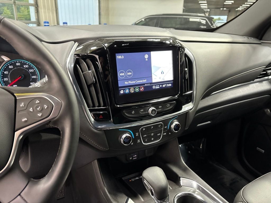 2023 Chevrolet Traverse AWD LT Leather