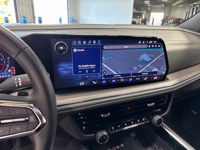 2026 Chevrolet Suburban LT, 4WD