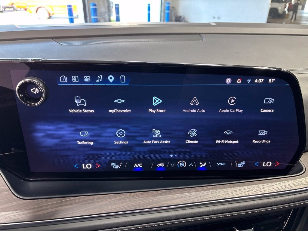 2026 Chevrolet Suburban LT, 4WD