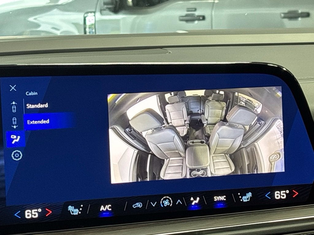 2026 Chevrolet Suburban LT, 4WD