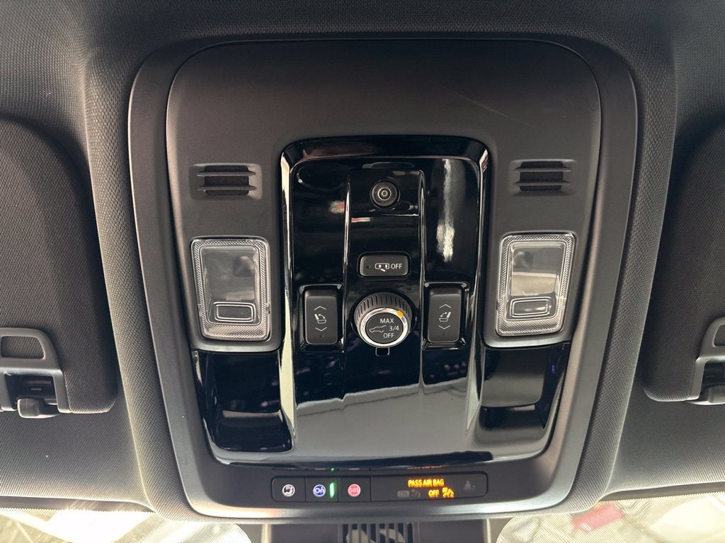 2026 Chevrolet Suburban LT, 4WD