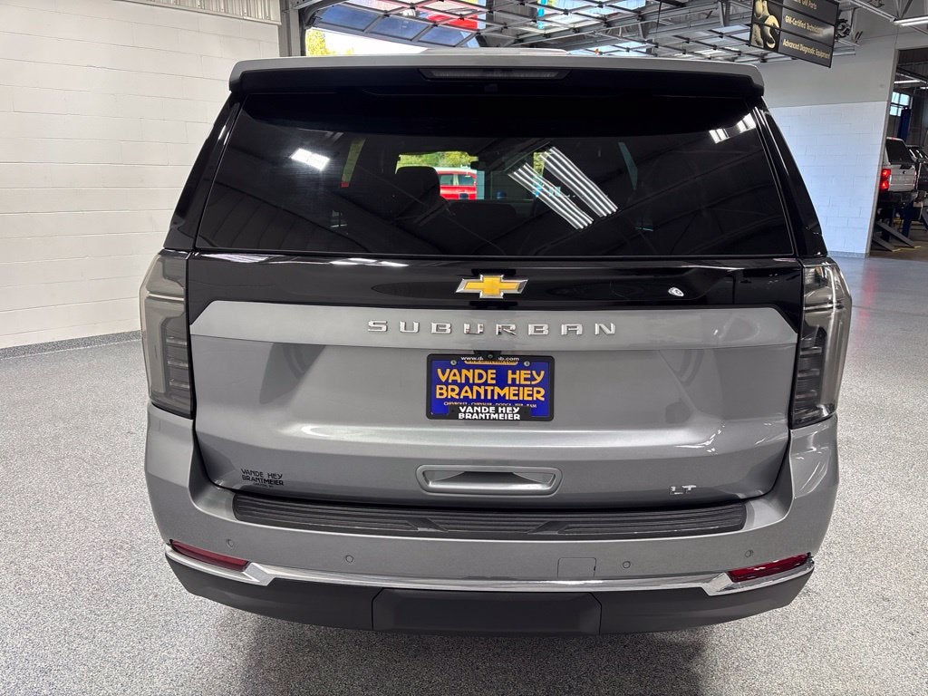 2026 Chevrolet Suburban LT, 4WD