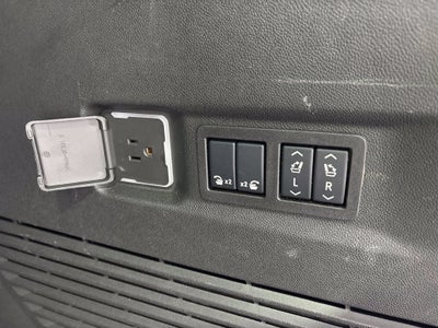 2026 Chevrolet Suburban LT, 4WD