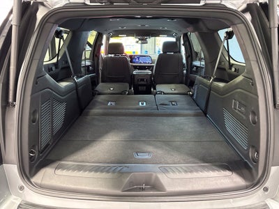 2026 Chevrolet Suburban LT, 4WD