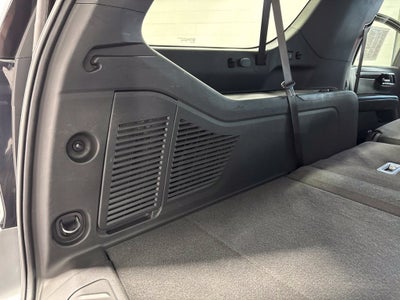 2026 Chevrolet Suburban LT, 4WD