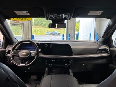 2026 Chevrolet Suburban LT, 4WD