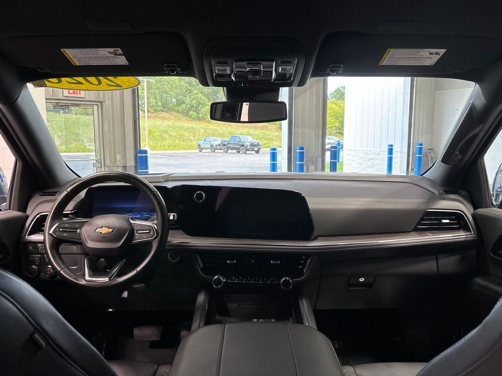 2026 Chevrolet Suburban LT, 4WD