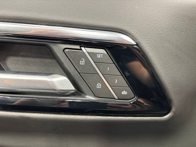 2026 Chevrolet Suburban LT, 4WD