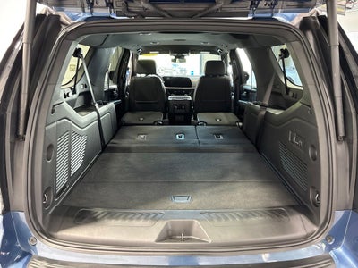 2026 Chevrolet Suburban LT, 4WD