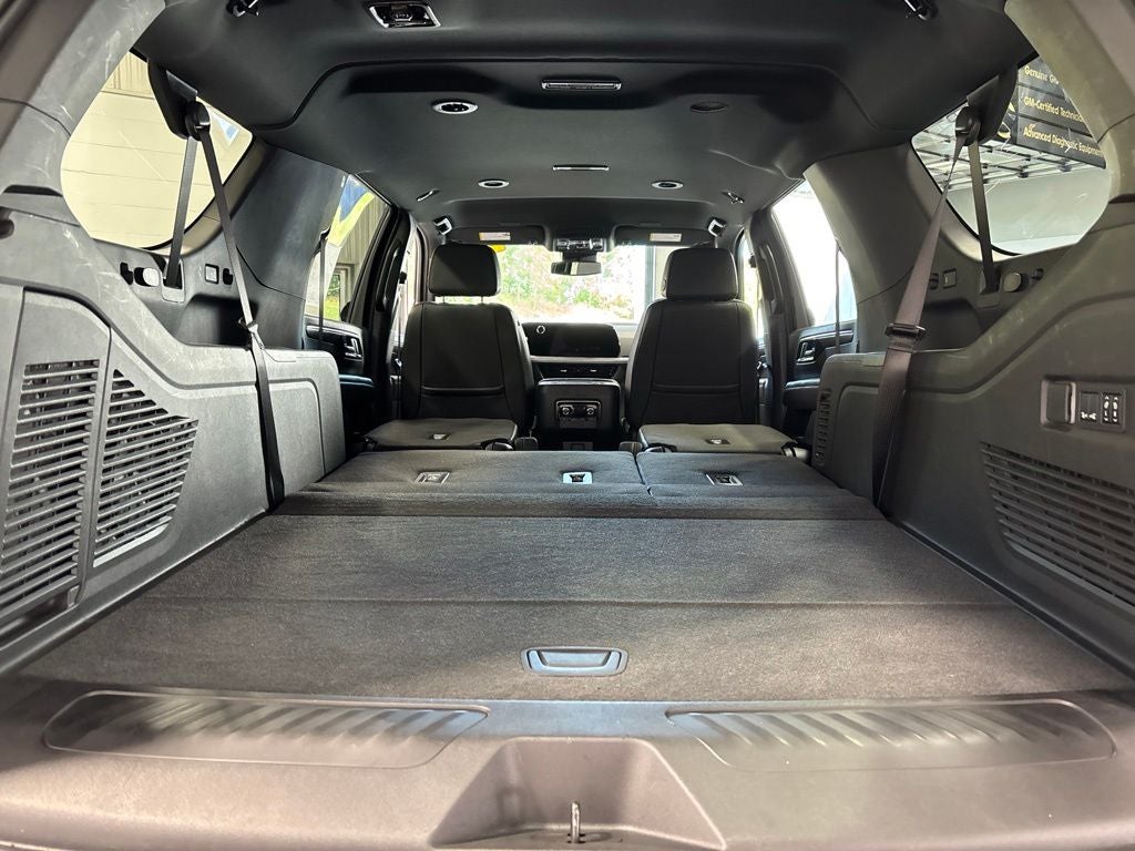 2026 Chevrolet Suburban LT, 4WD