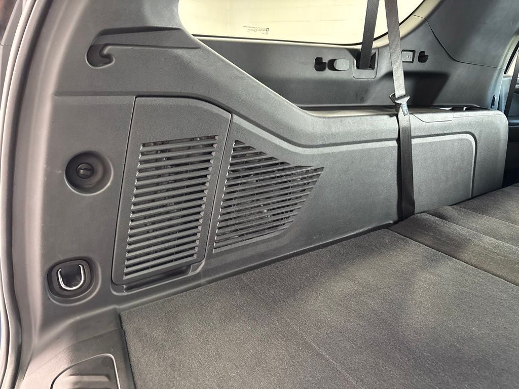 2026 Chevrolet Suburban LT, 4WD