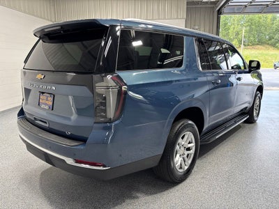 2026 Chevrolet Suburban LT, 4WD