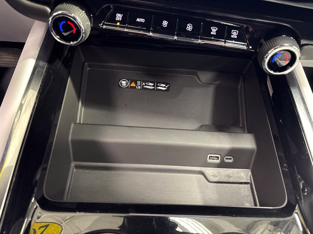 2026 Chevrolet Suburban Premier, 4WD