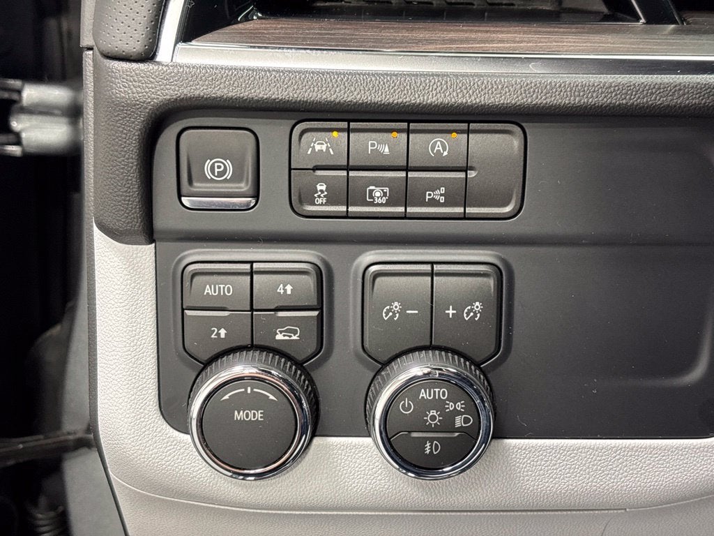 2026 Chevrolet Suburban Premier, 4WD