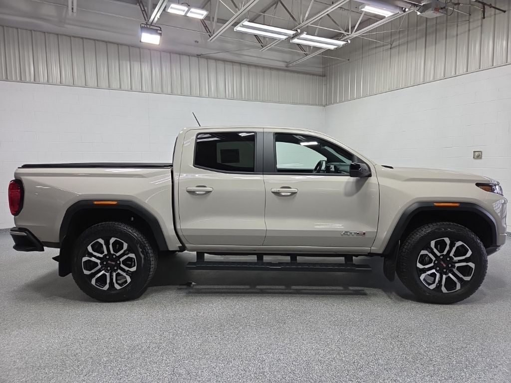 2026 GMC Canyon AT4, 4WD