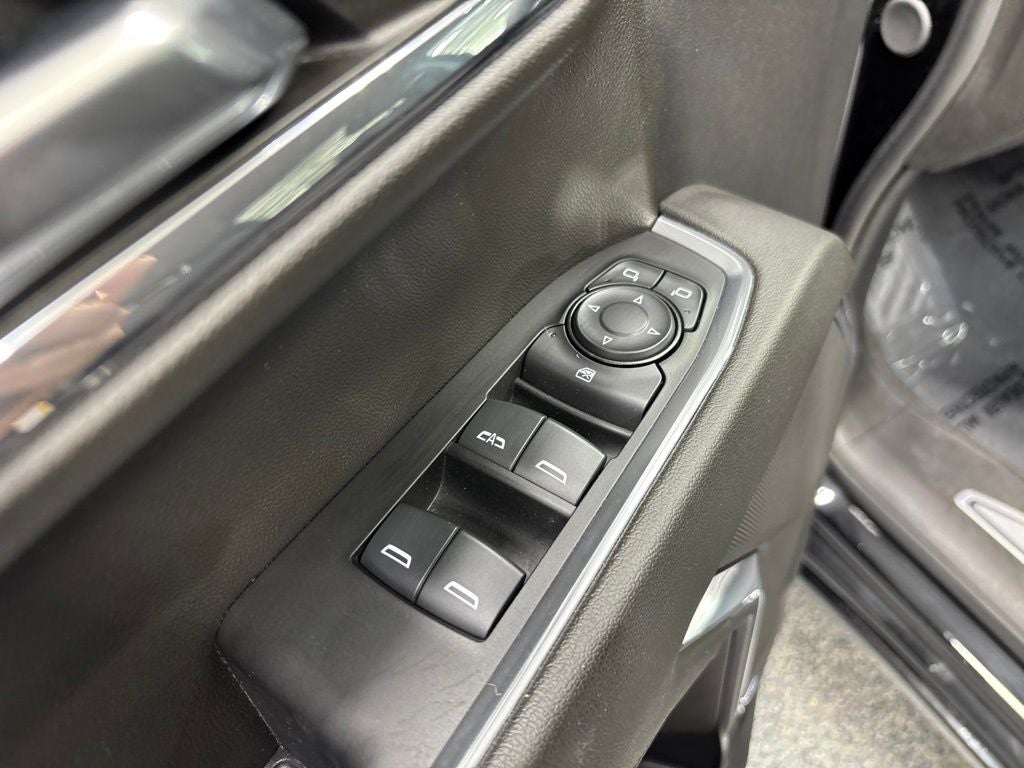 2024 GMC Sierra 1500 4WD Crew Cab Short Box Elevation with 3VL