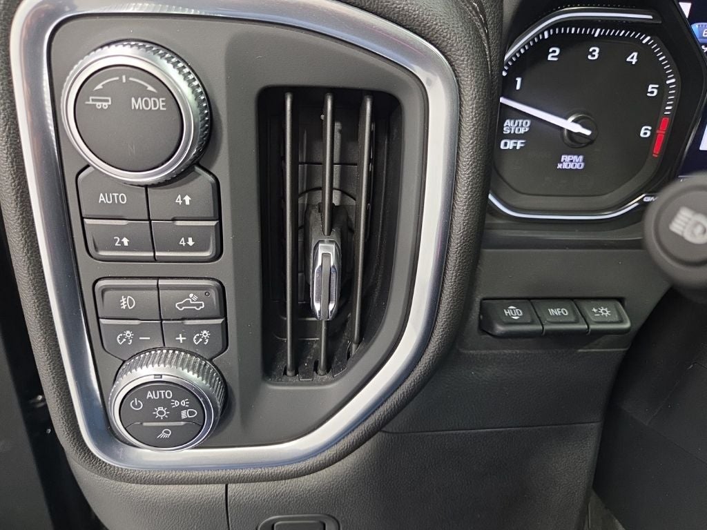 2020 GMC Sierra 1500 4WD Crew Cab Short Box Denali