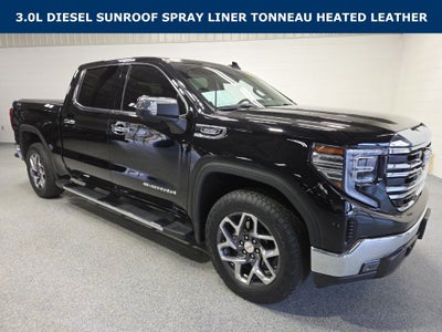 2023 GMC Sierra 1500 4WD Crew Cab Short Box SLT