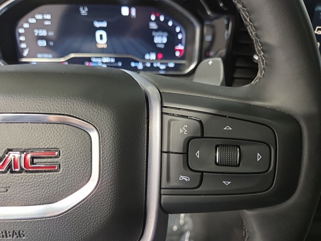 2023 GMC Sierra 1500 4WD Crew Cab Short Box SLT