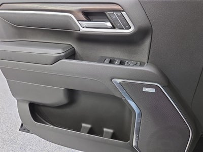 2023 GMC Sierra 1500 4WD Crew Cab Short Box SLT