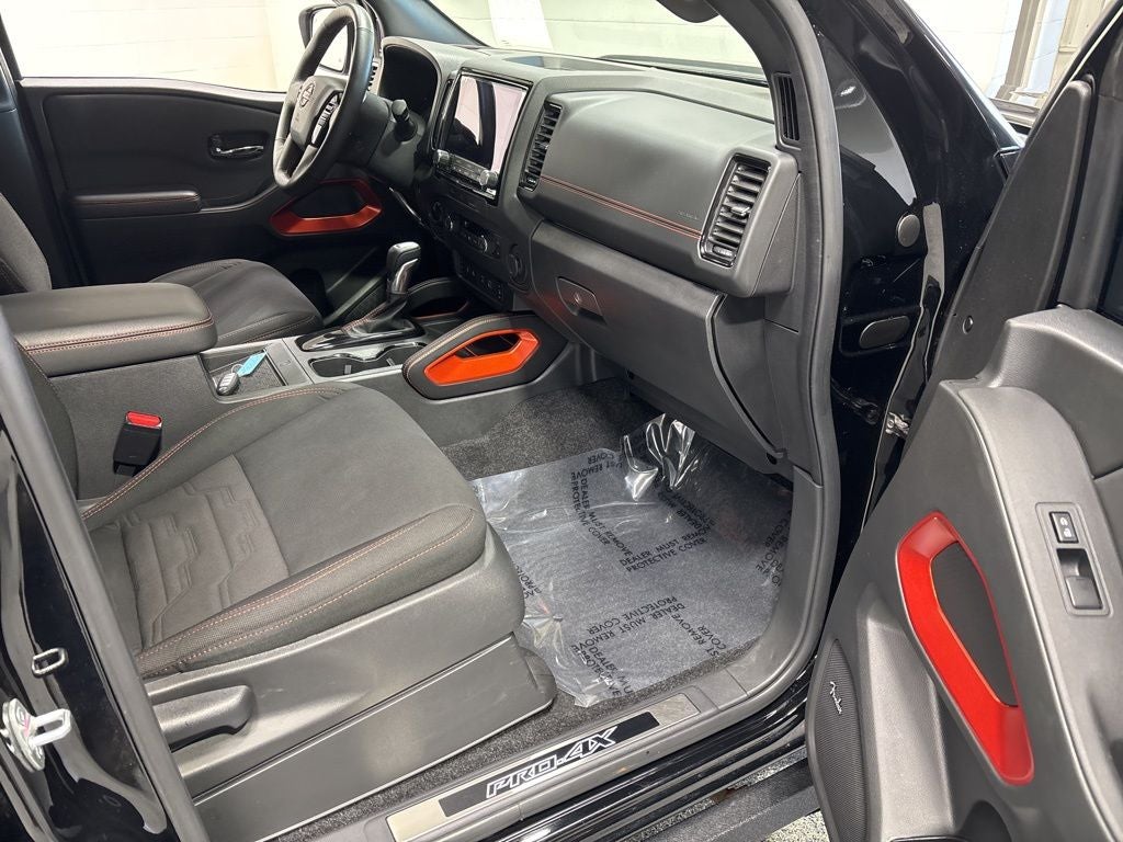 2024 Nissan Frontier Crew Cab PRO-4X 4x4