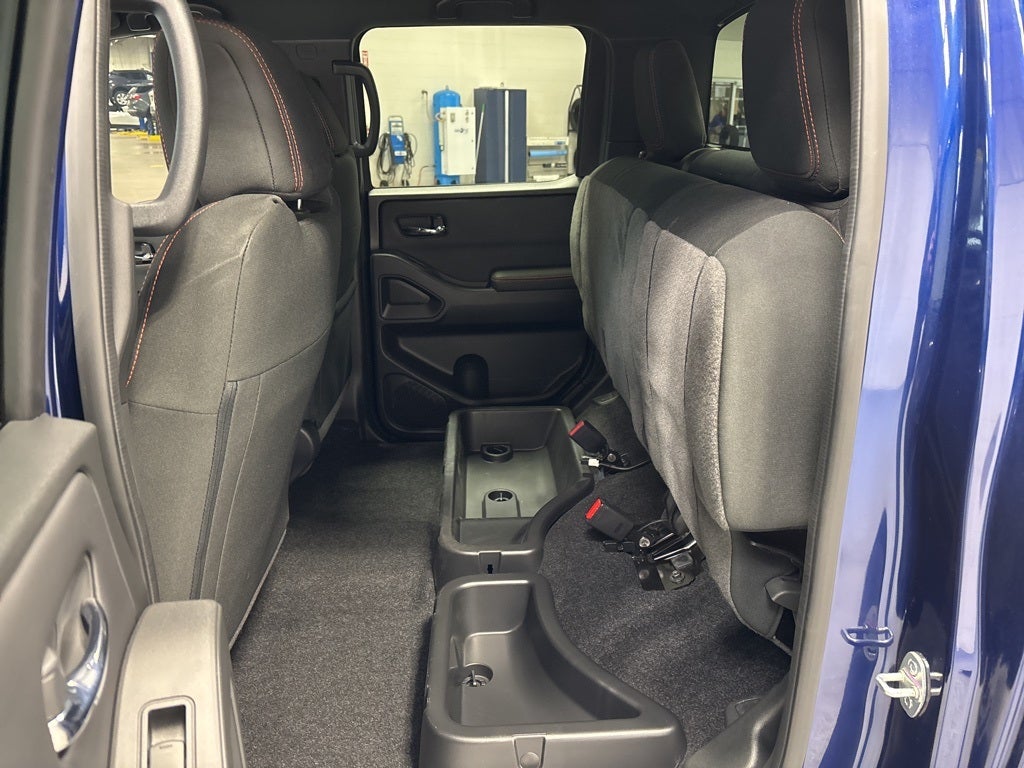 2023 Nissan Frontier Crew Cab PRO-4X 4x4