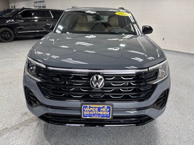 2026 Volkswagen Atlas Cross Sport SEL R-Line Black