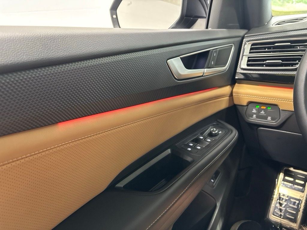 2026 Volkswagen Atlas Cross Sport SEL R-Line Black