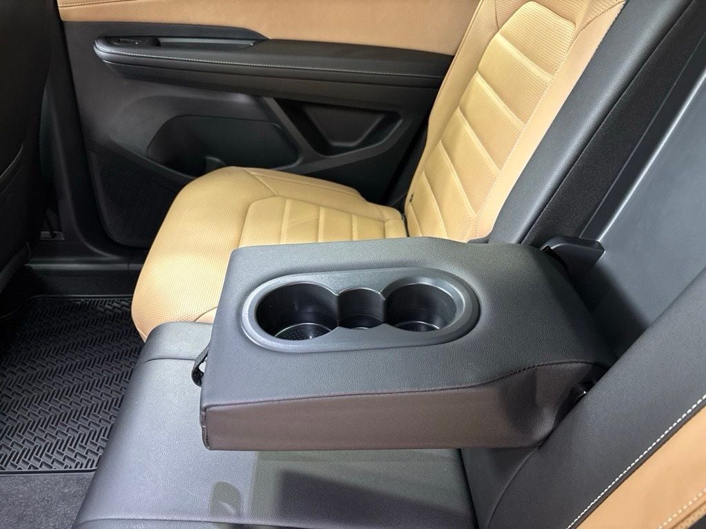 2026 Volkswagen Atlas Cross Sport SEL R-Line Black