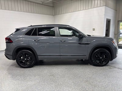 2026 Volkswagen Atlas Cross Sport SEL R-Line Black