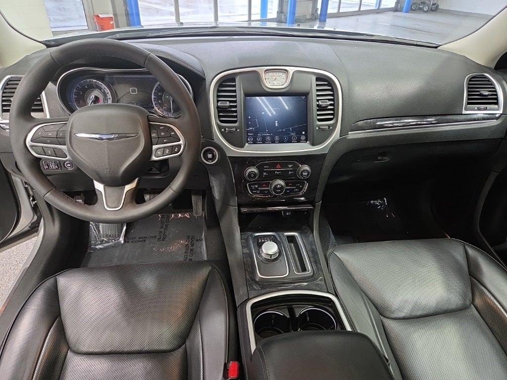 2023 Chrysler 300 Touring L AWD