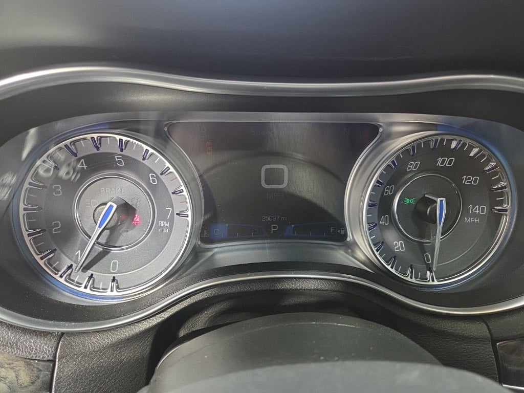 2023 Chrysler 300 Touring L AWD