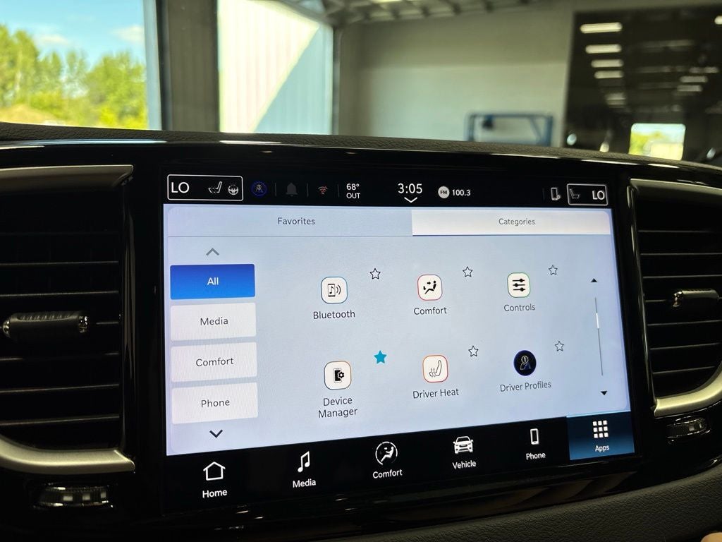 2026 Chrysler Pacifica Select