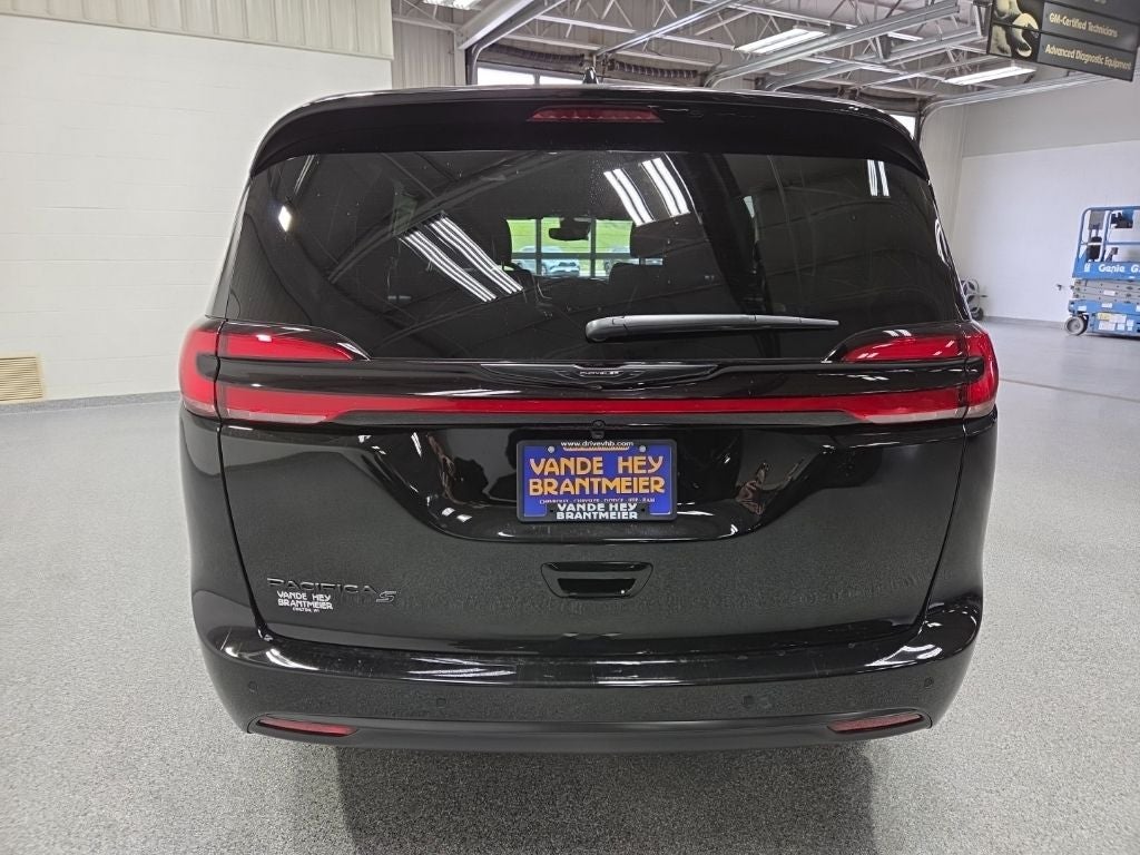 2026 Chrysler Pacifica PACIFICA SELECT