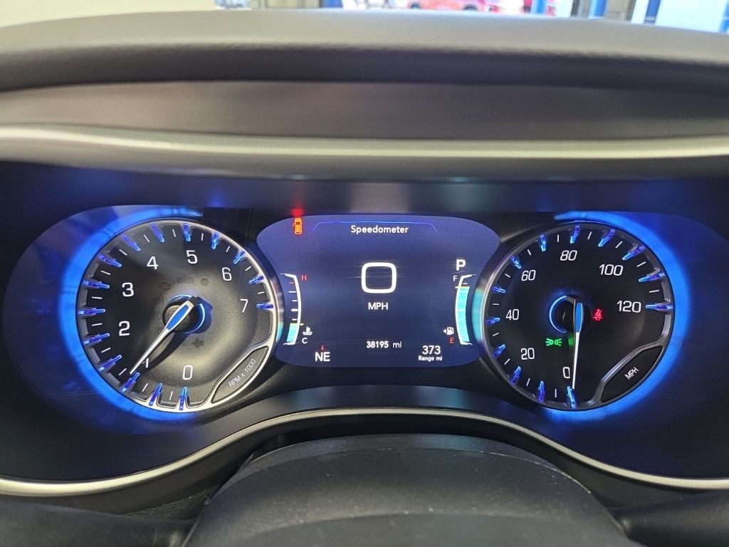 2025 Chrysler Pacifica Select